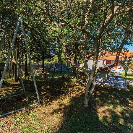 2 Bedroom Stunning In Pavicini * Veliki Vareski